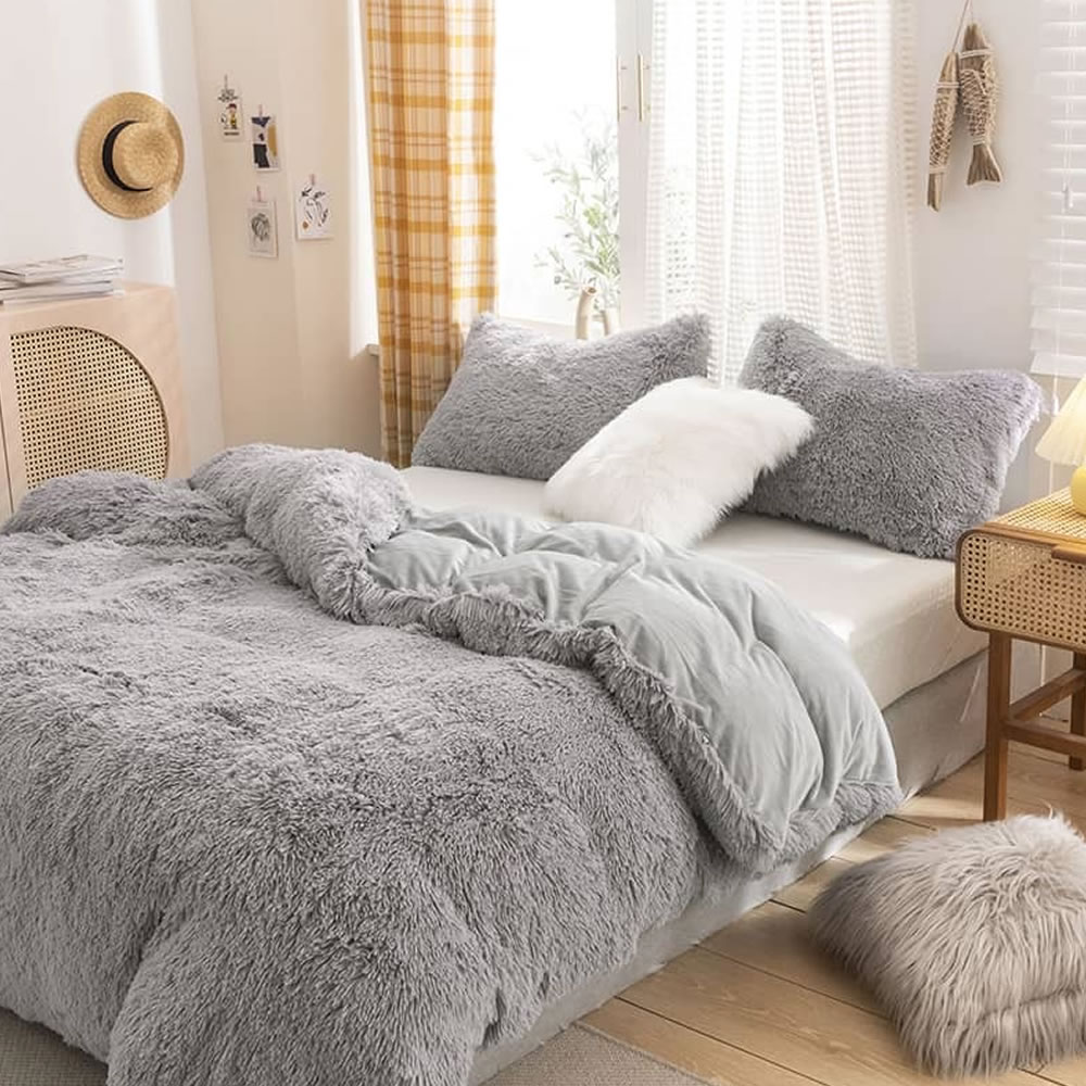 Luxury Plush Shaggy Bedding Set, Grey / UK Super King 6 Piece Set